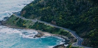 visit the great ocean road in victoria